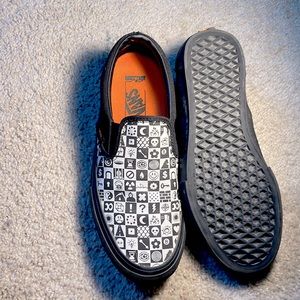 VANS COLLAB WITH CULT   SIZE: men: 7 women:9